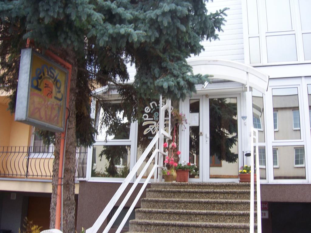 Pension Zita Зноймо Экстерьер фото